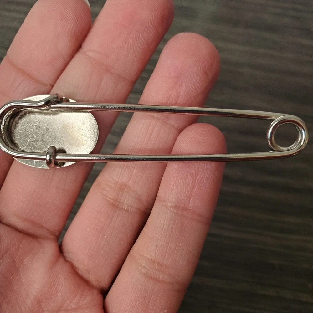 Mefoxin Safety Pin Lapel Pin Medical Medication Advertising